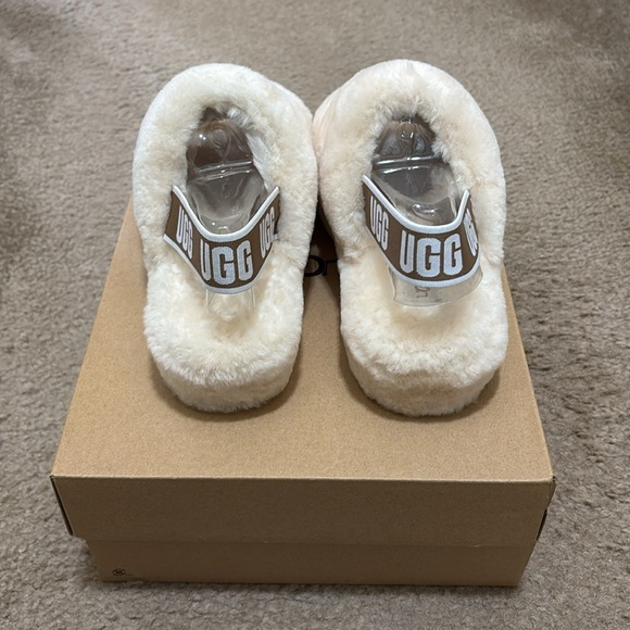 Brand New Ugg Fluff Slide size 9 - Picture 3 of 6